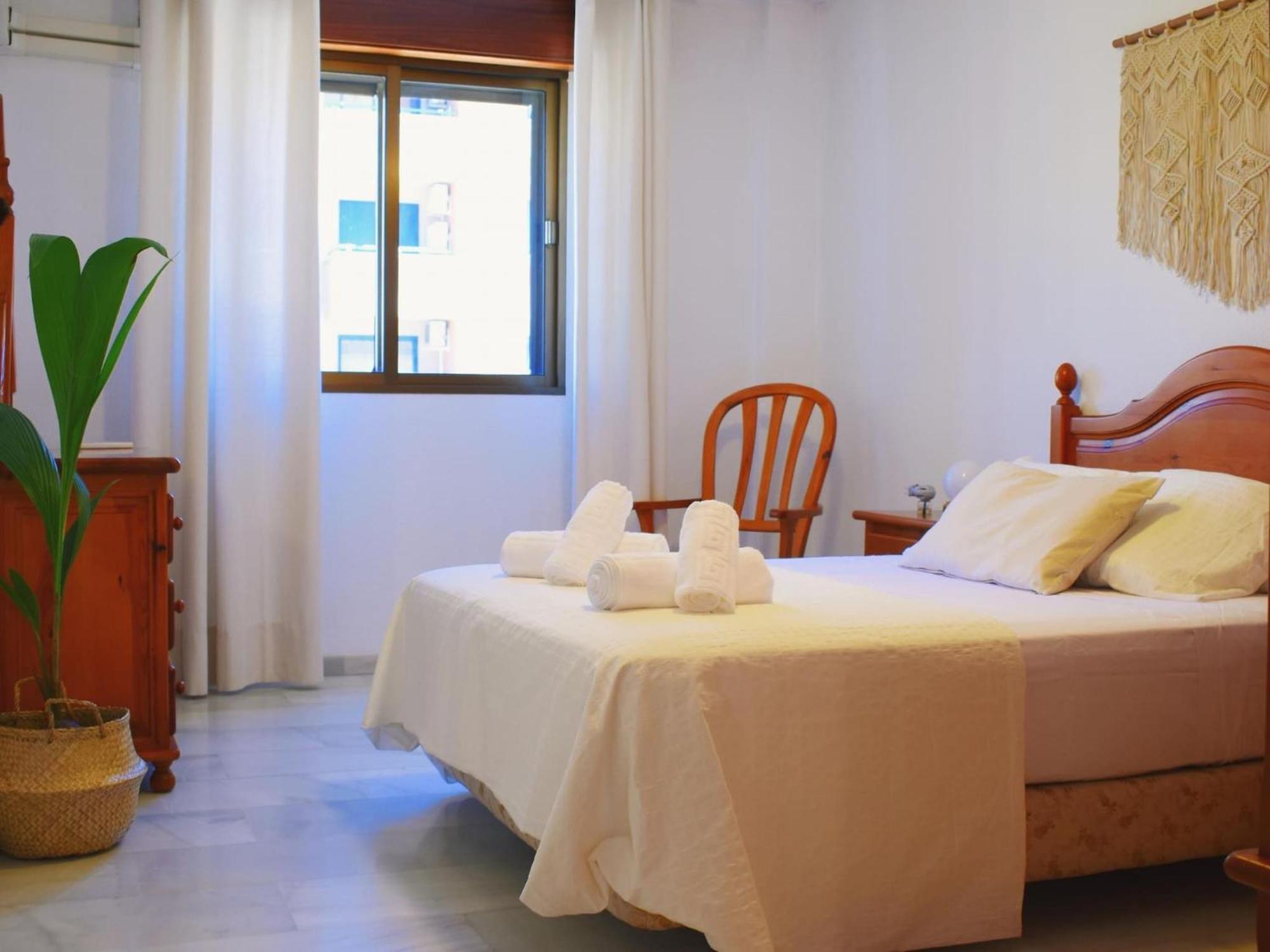 Amplio Y Luminoso Apartamento Cerca Del Centro Y La Playa Con Piscina Y Parking Privado Malaga Exterior photo